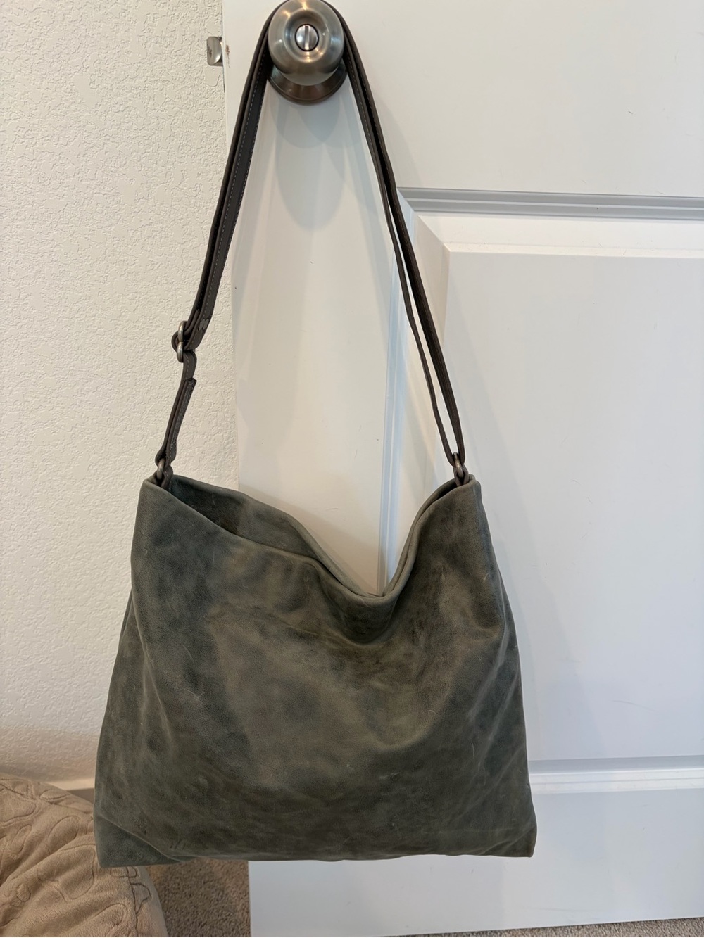 Rough & Tumble medium Olivia in Cadet Blue